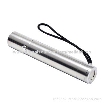 X1 LED flashlight, with 2,600mAh power bank function, for charging the smartphone/GPS